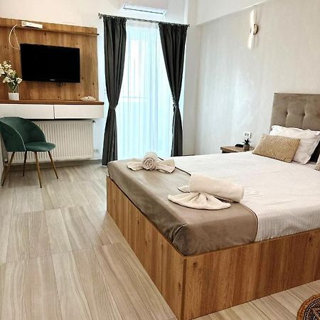 Victory Luxury Apartments เอโฟริเอนอร์ด ภายนอก รูปภาพ