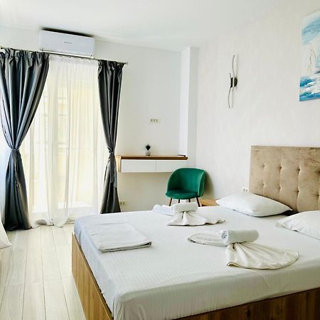 Victory Luxury Apartments เอโฟริเอนอร์ด ภายนอก รูปภาพ