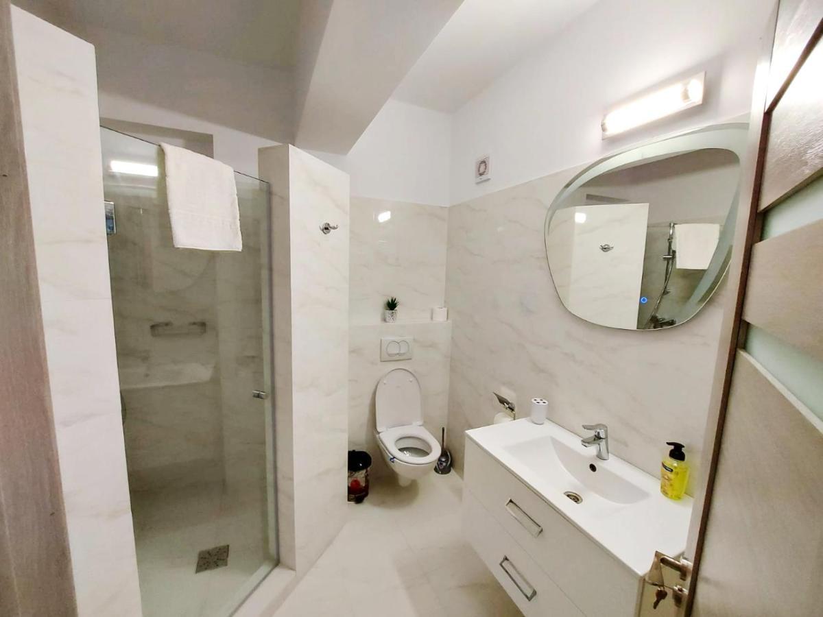 Victory Luxury Apartments เอโฟริเอนอร์ด ภายนอก รูปภาพ