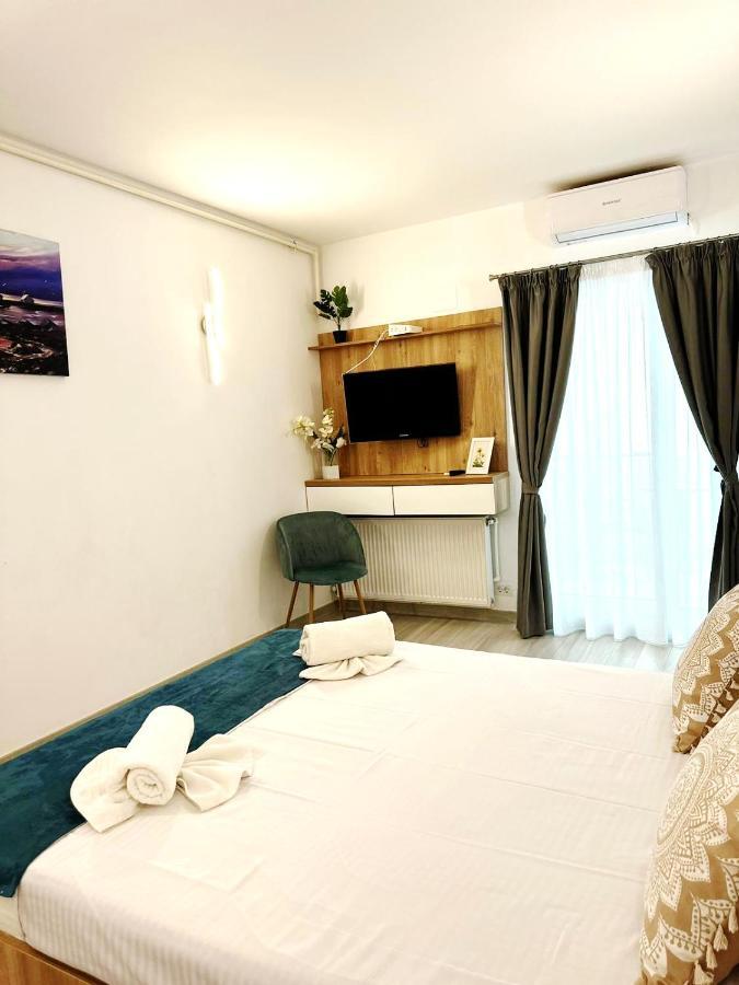 Victory Luxury Apartments เอโฟริเอนอร์ด ภายนอก รูปภาพ