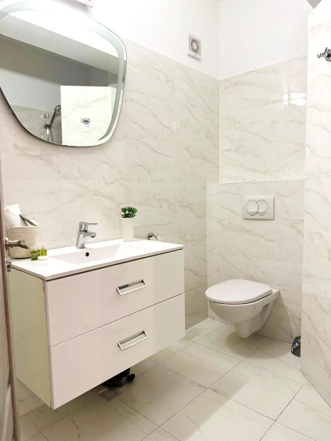 Victory Luxury Apartments เอโฟริเอนอร์ด ภายนอก รูปภาพ