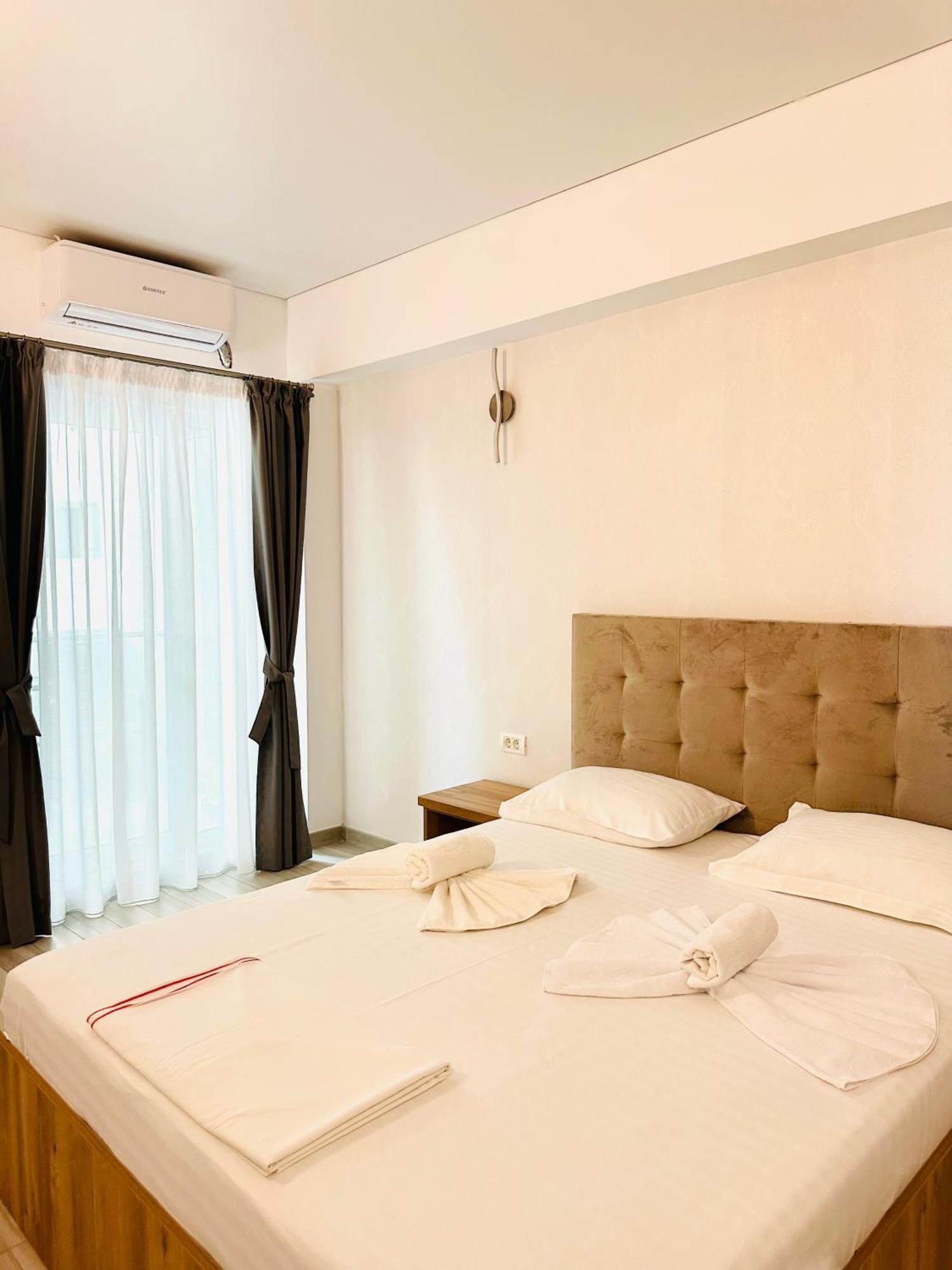 Victory Luxury Apartments เอโฟริเอนอร์ด ภายนอก รูปภาพ